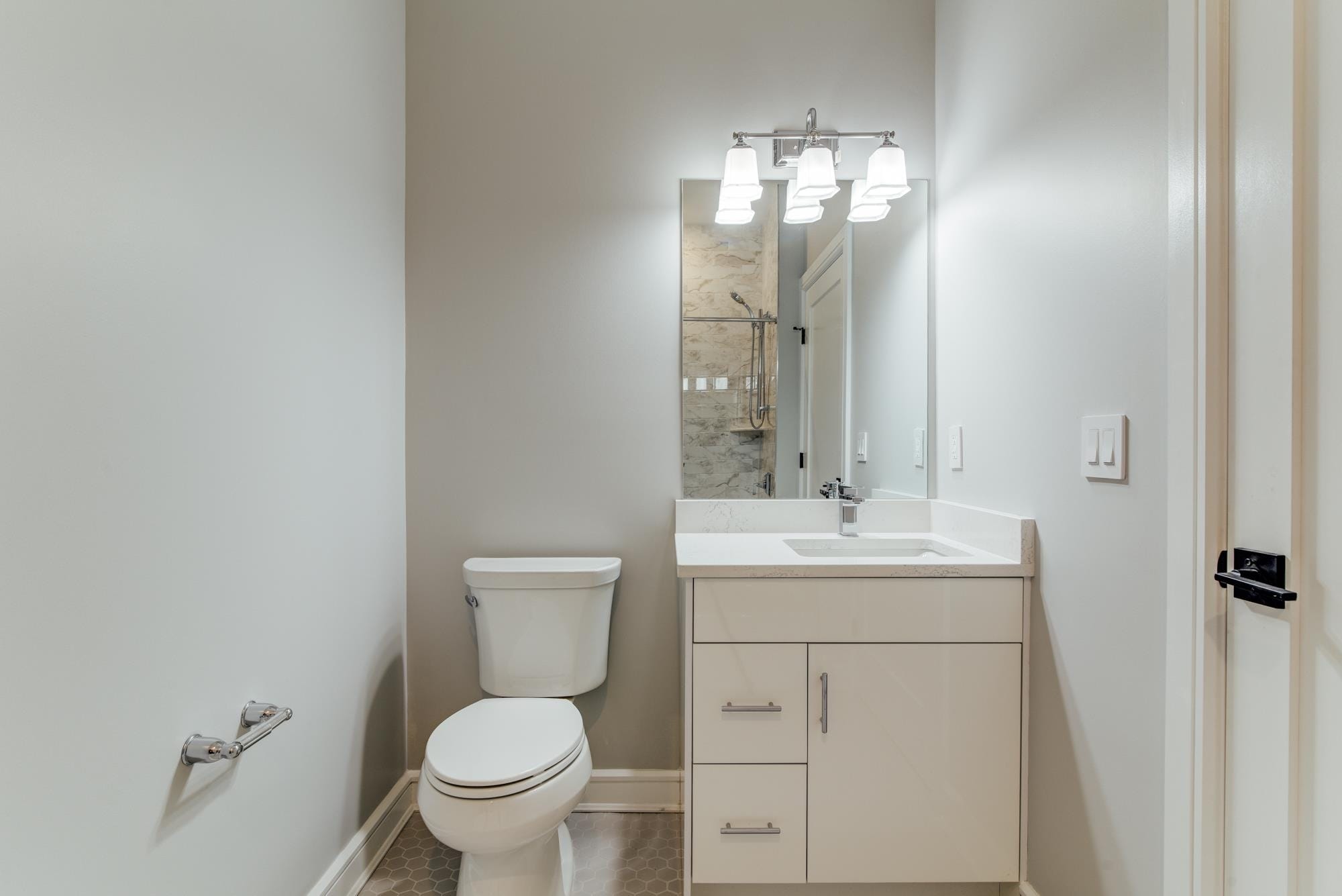 Building Photo - 974 Summit Ave