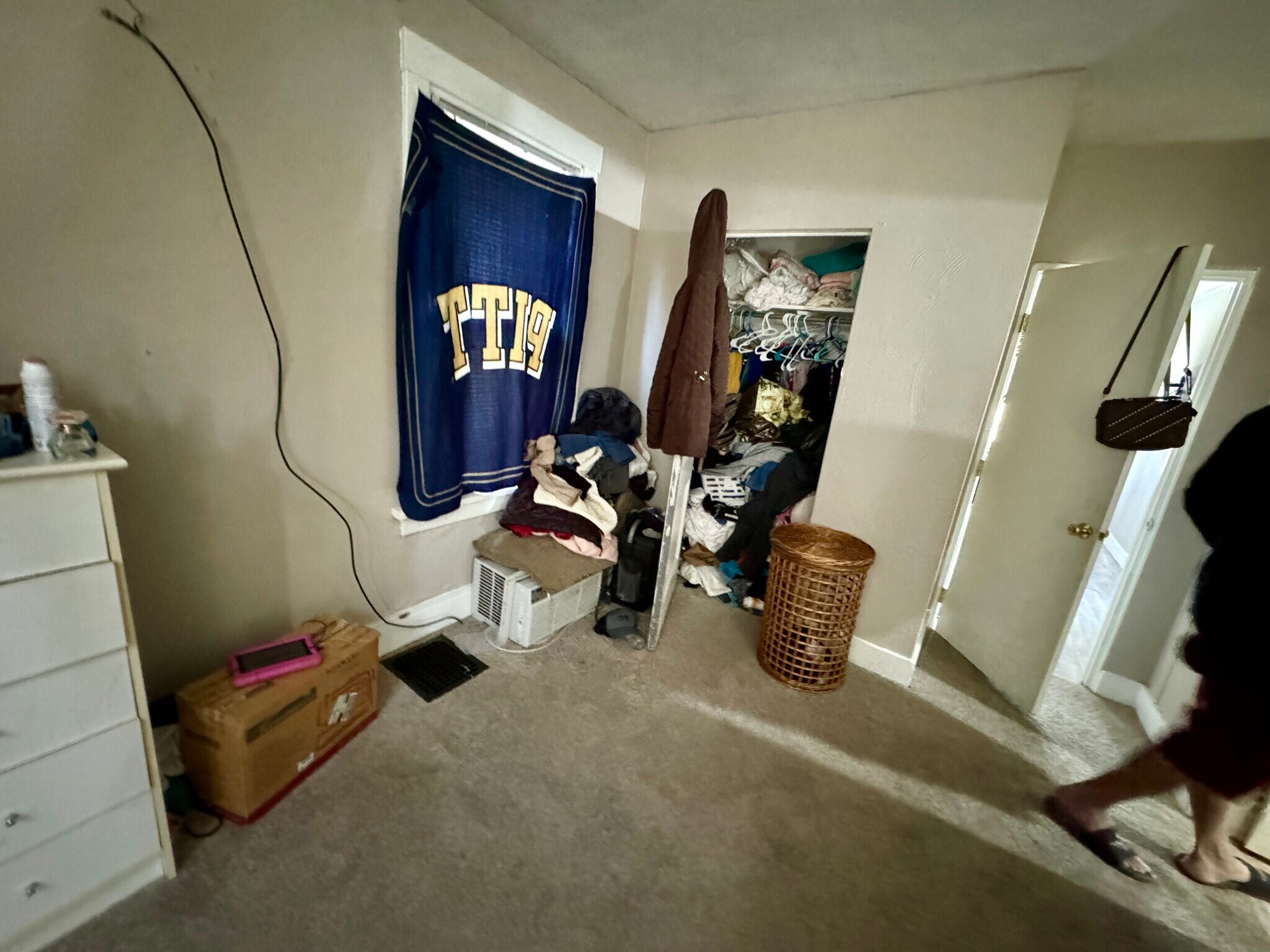 Building Photo - 911 Perry Hwy