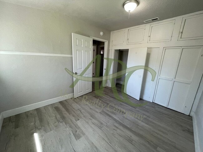Building Photo - 1444 Cypress St