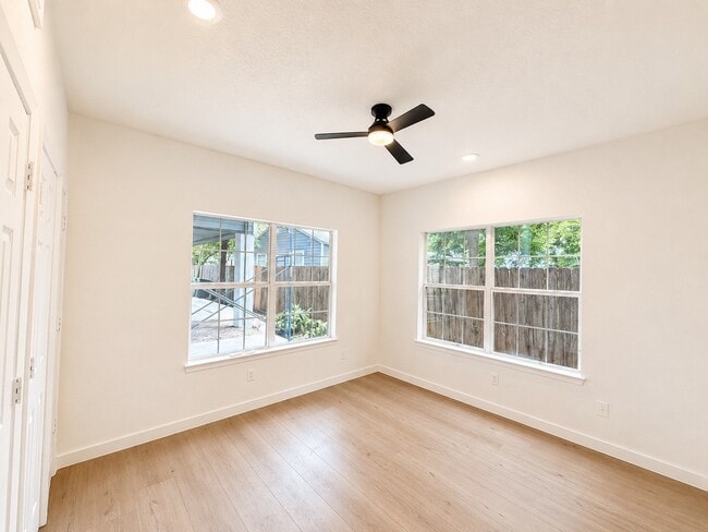 Building Photo - 4107 Lark Ln
