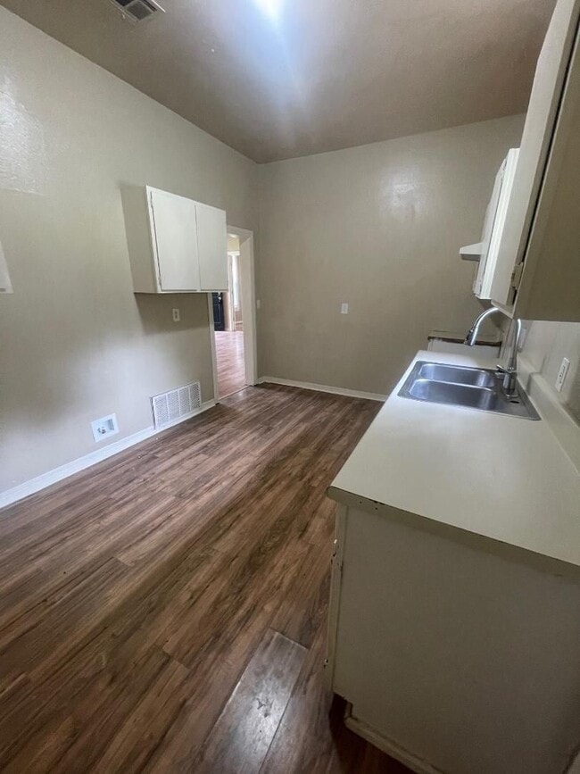 Building Photo - 3 Bedroom plus study, 2 Bathroom Home For ...