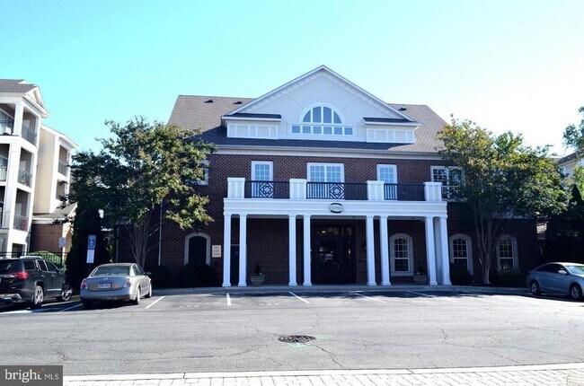 Building Photo - 12937 Centre Park Cir