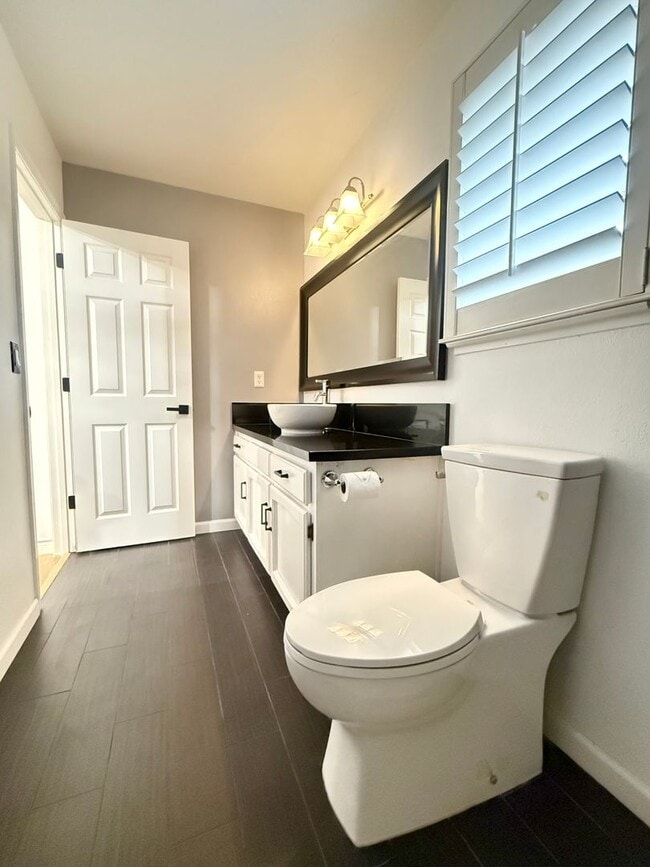 Building Photo - Don’t Miss This Beautiful 3-Bedroom + Office Gated Home!