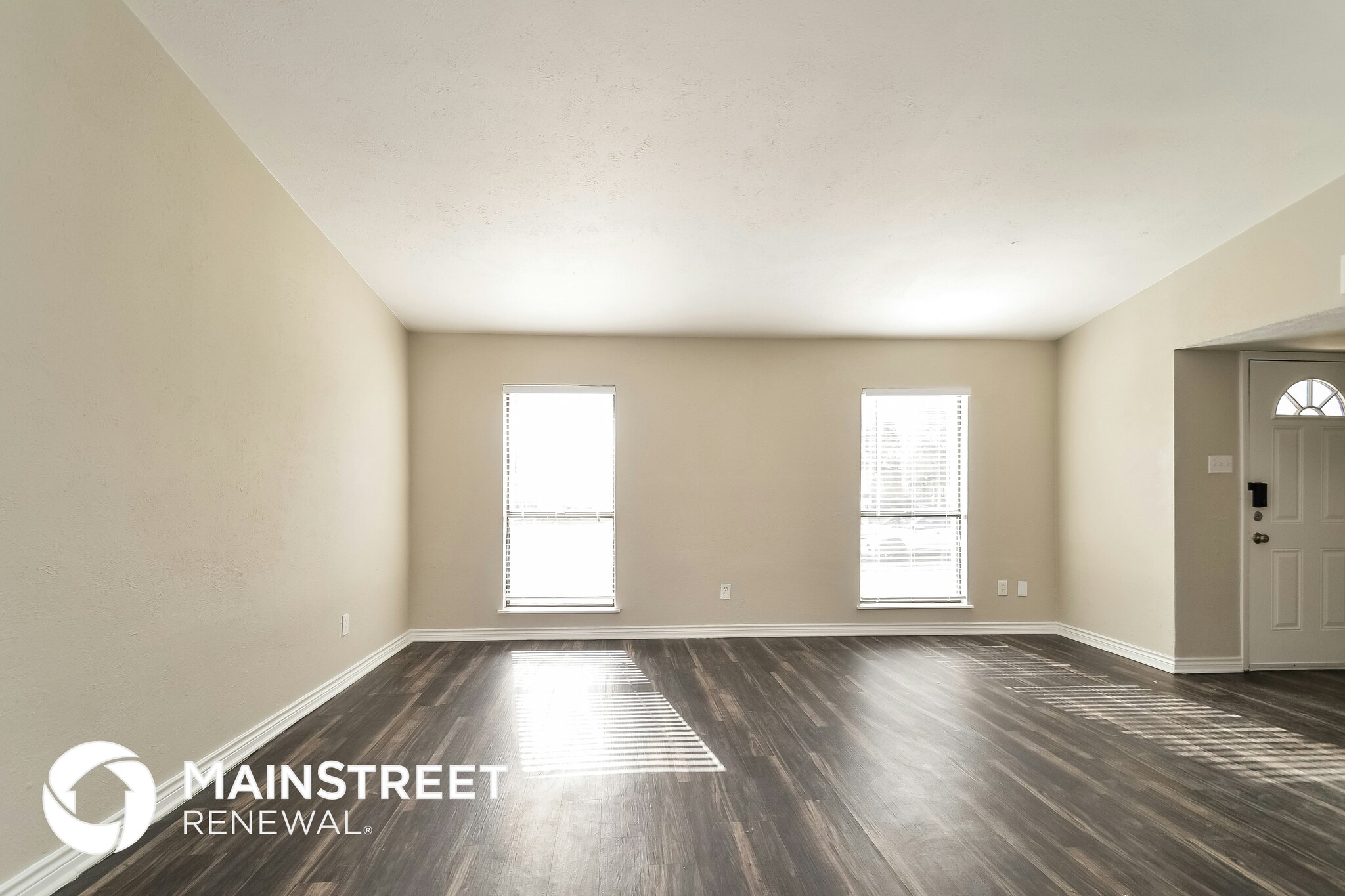 Building Photo - 741 Cambridge Dr