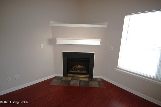 Building Photo - 4221 Willowview Blvd