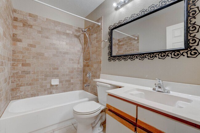 Building Photo - 26 Fantasia Ln