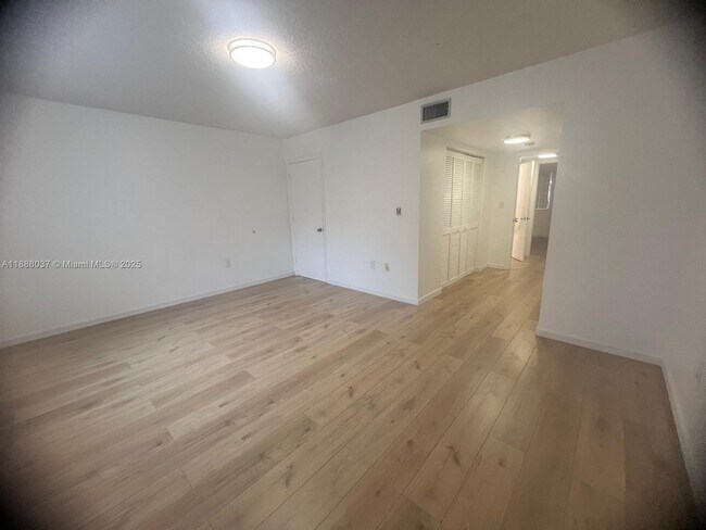 Building Photo - 8900 Collins Ave