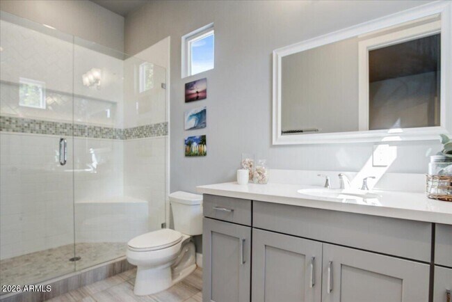 Building Photo - 4528 North 39th Pl