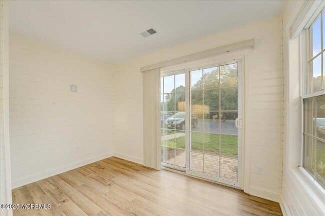Building Photo - 152 Frontier Way