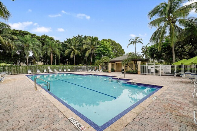 Building Photo - 2267 Cordoba Bend