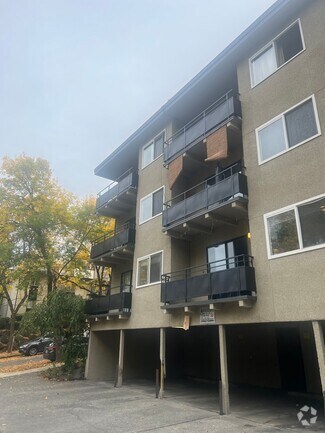 Building Photo - Hill Town Apartments: Spacious Two Bedroom...