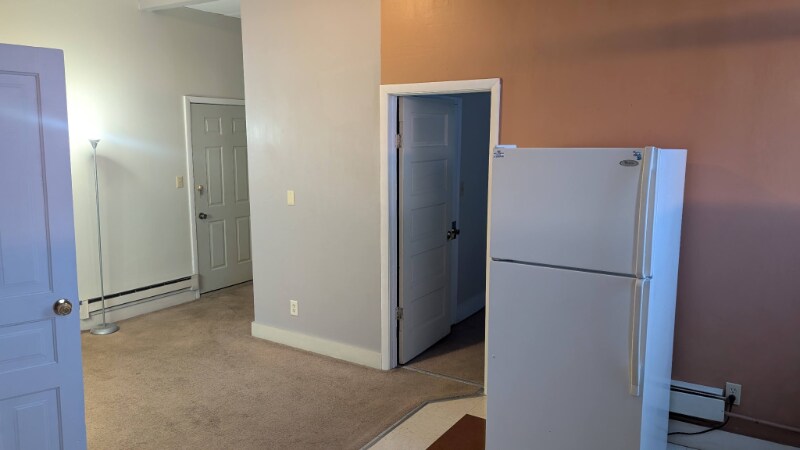 Building Photo - 60 N Main St