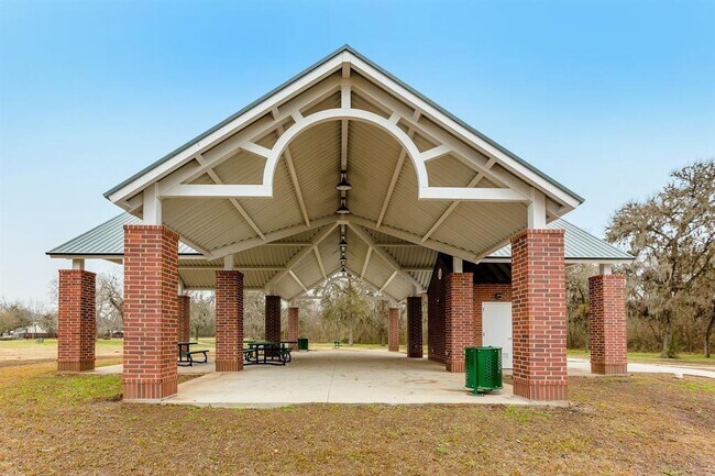 Building Photo - 1523 Stone Canyon Dr