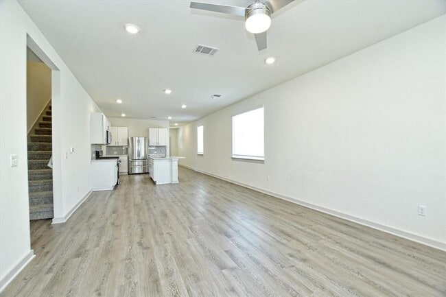 Building Photo - 204 Merrick Rd