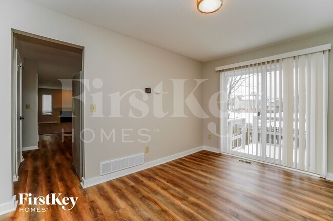 Building Photo - 7809 Astra Cir