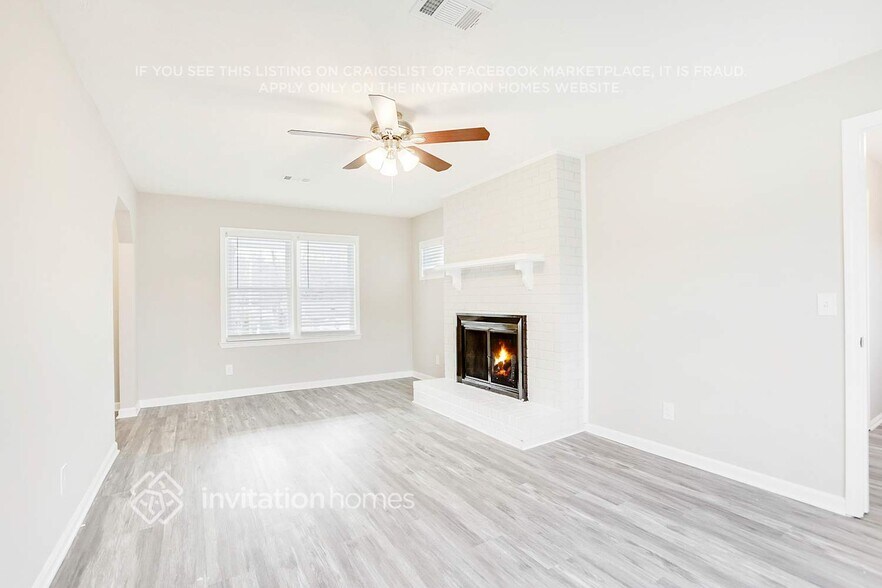 Building Photo - 6647 Forestdale Ln