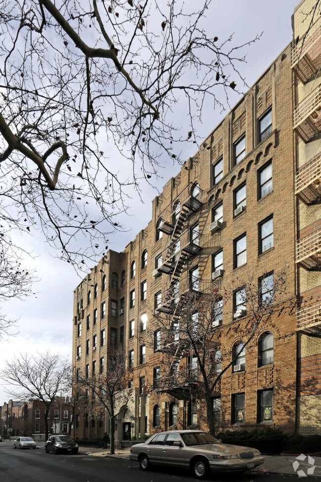 Building Photo - Sunray Apartments