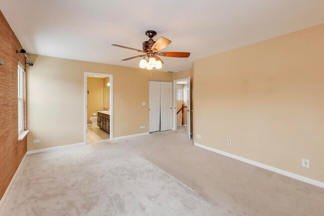 Building Photo - 410 Arlington Ln