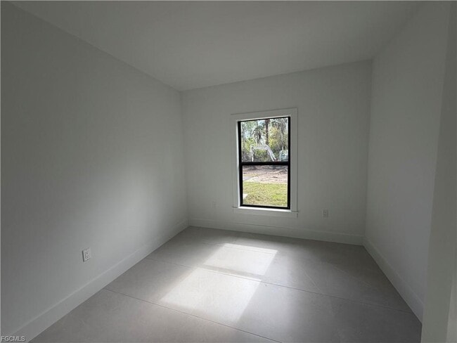 Building Photo - 4141 Everglades Blvd N