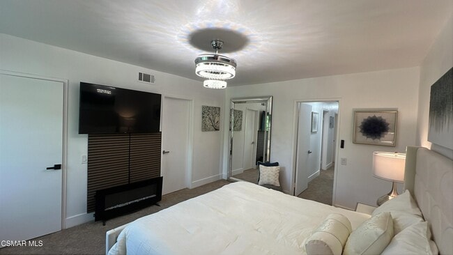 Building Photo - 1572 Dover Ave