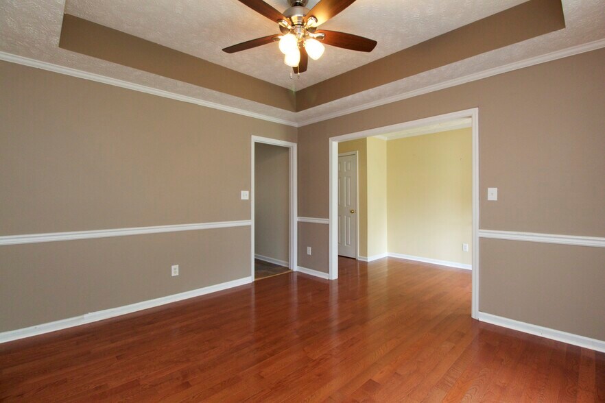 Dining Room / Office - 121 Rothbury Dr