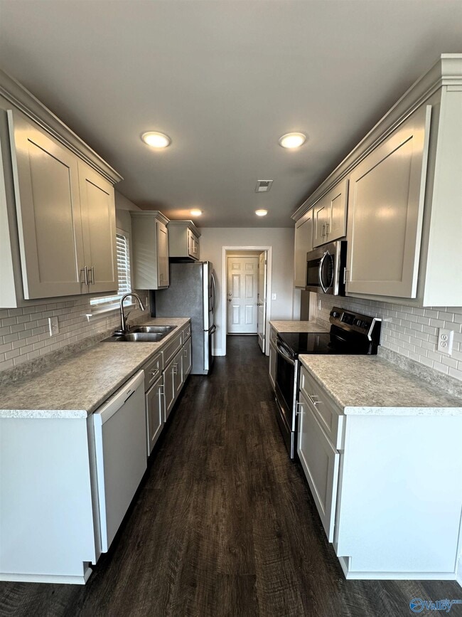 Building Photo - 109 Ardsley Dr