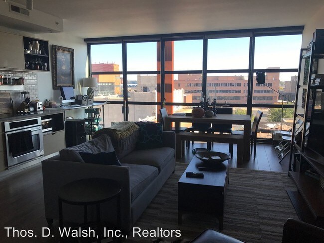 Building Photo - 807 V St NW