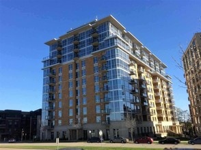 Building Photo - 625 N Segoe Rd