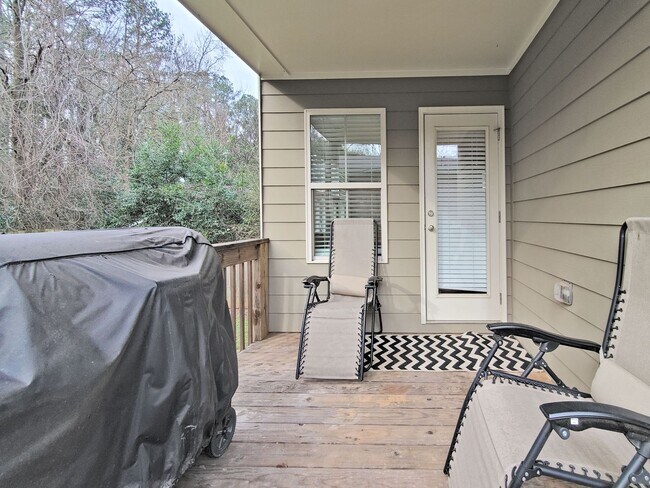 Building Photo - Prime Marietta Location – 3BR Home with Fenced Yard