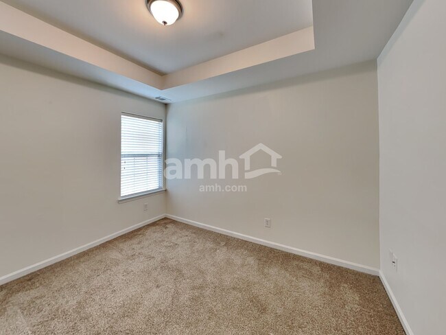 Building Photo - 342 Hidden Creek Ln