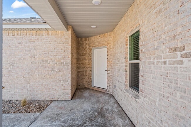 Building Photo - 4104 Trenton Ave