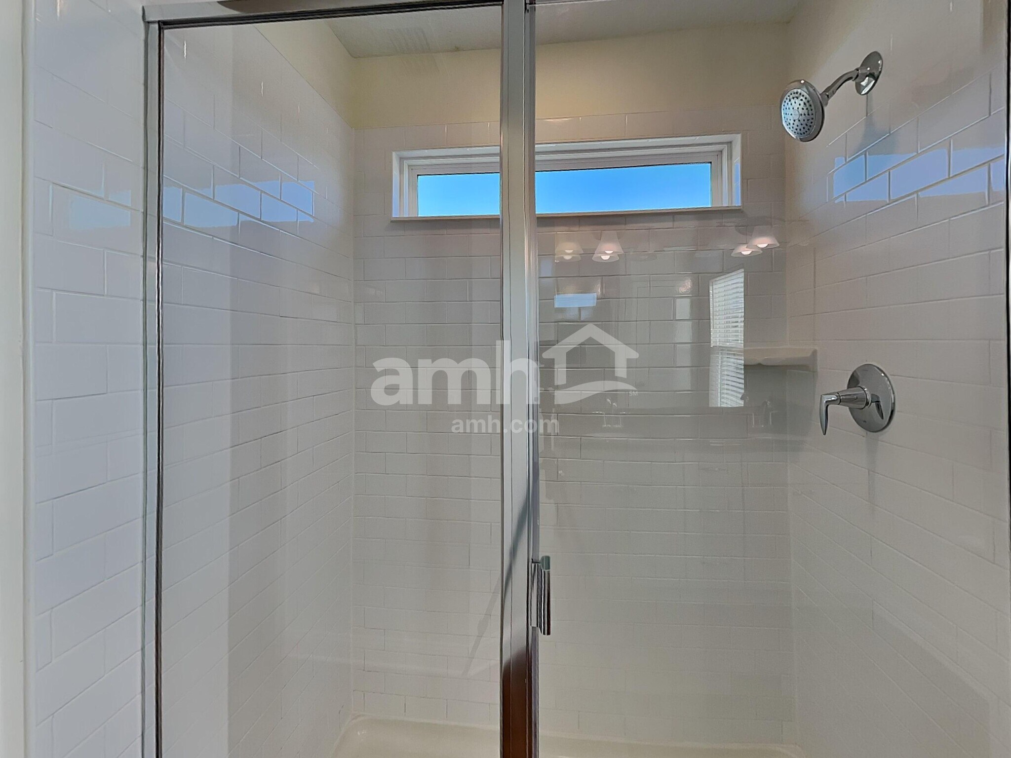 Building Photo - 3102 Creek Village Ln