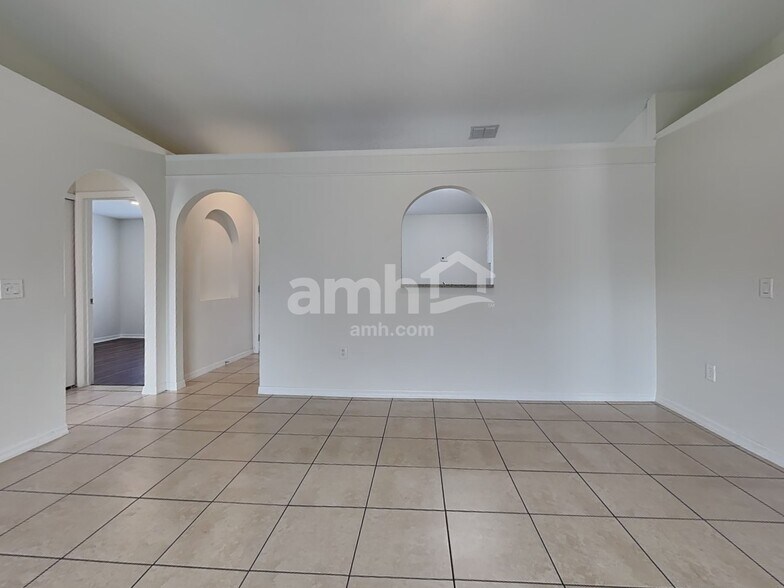 Building Photo - 2937 Noah Cir