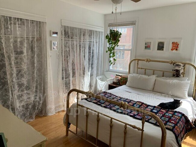 Building Photo - 2018 N Hancock St