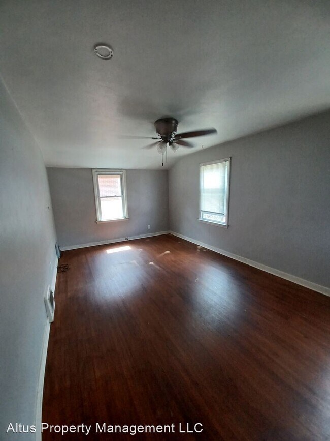 Building Photo - 3 br, 1 bath House - 1011 Wentworth Ave