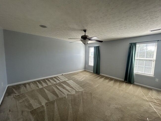 Building Photo - 1608 Michael Dr