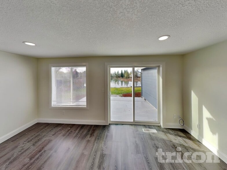 Building Photo - 407 SW Scotton Way