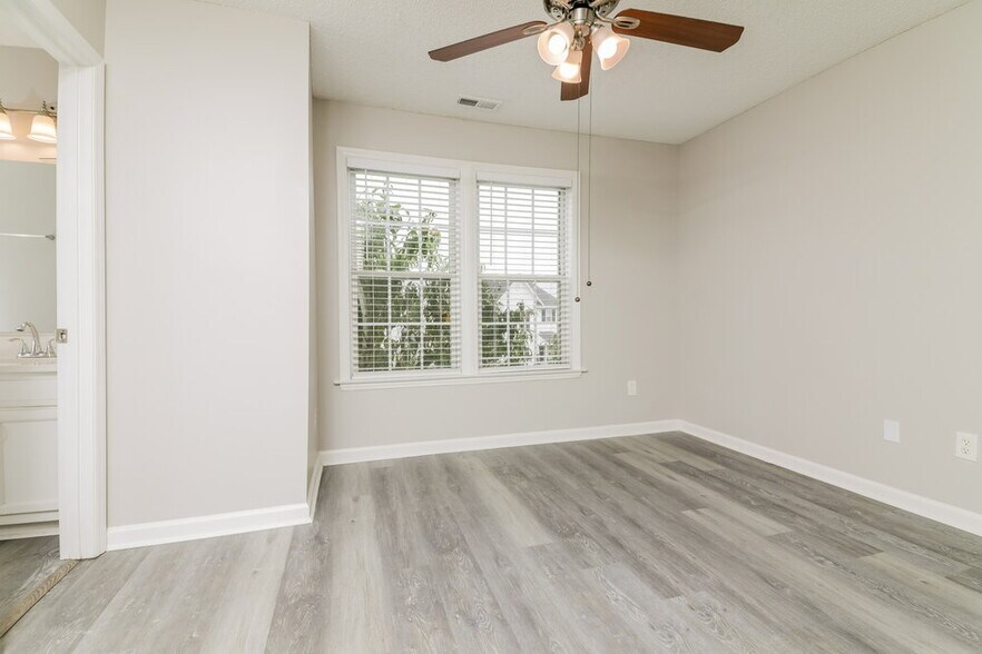 Building Photo - 4408 Windsock Ln