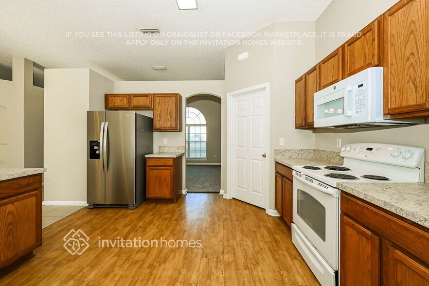 Building Photo - 3178 Highland Grove Dr