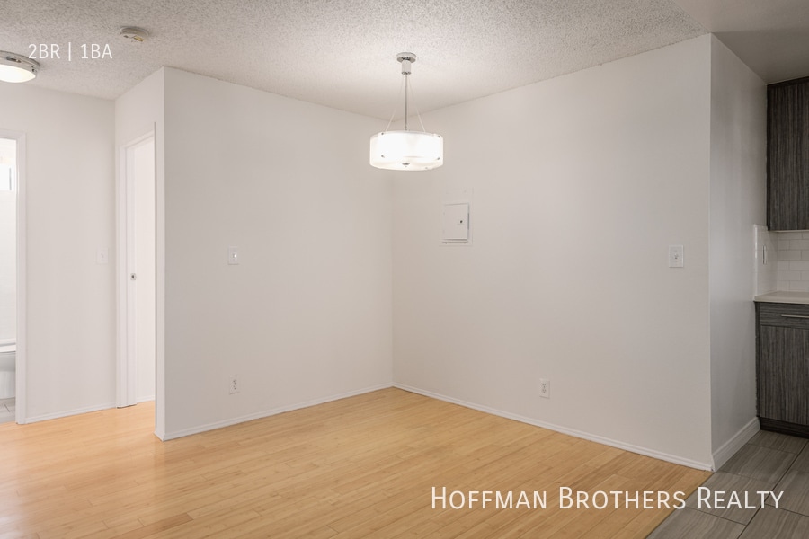 Building Photo - 5533 Barton Ave