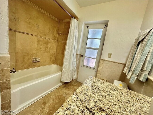 Building Photo - 6113 Deer Run
