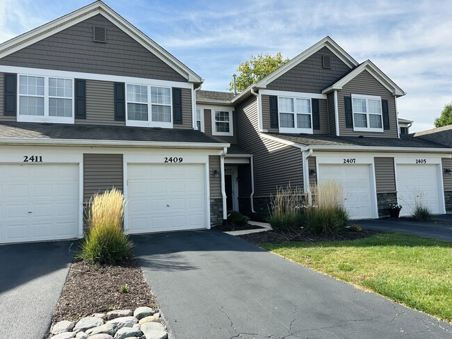 Primary Photo - 2409 Golf Ridge Cir
