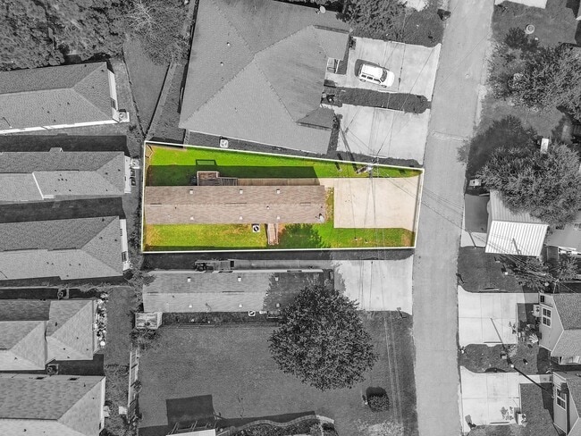 Building Photo - 16693 E Forrestal St