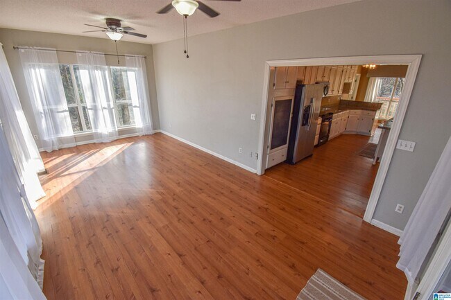 Building Photo - 13593 Riverbend Rd