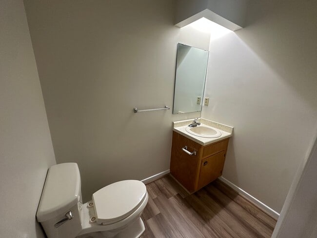Building Photo - Fletcher Rental!