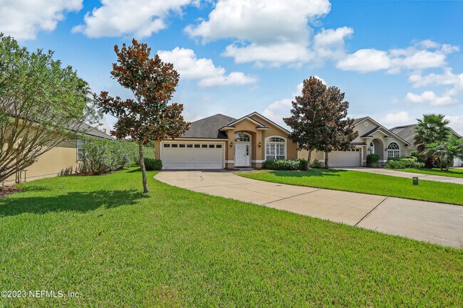 Building Photo - 608 Birchbark Trail