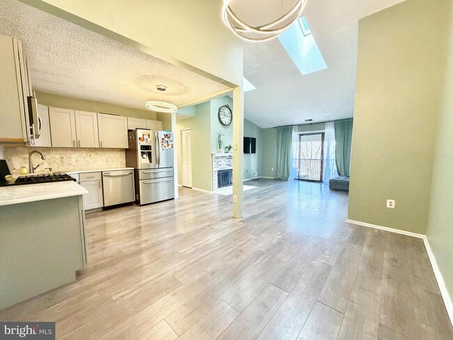 Building Photo - 21 Joyner Ct