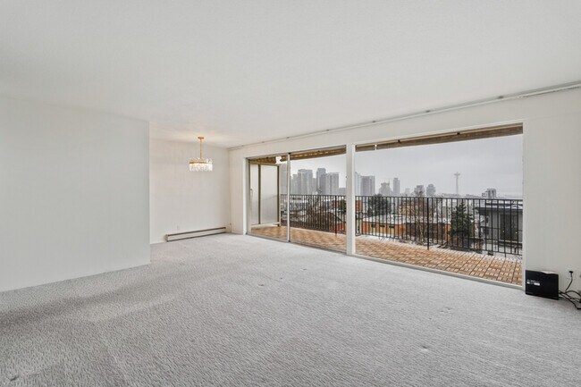 Building Photo - 505 Belmont Ave E