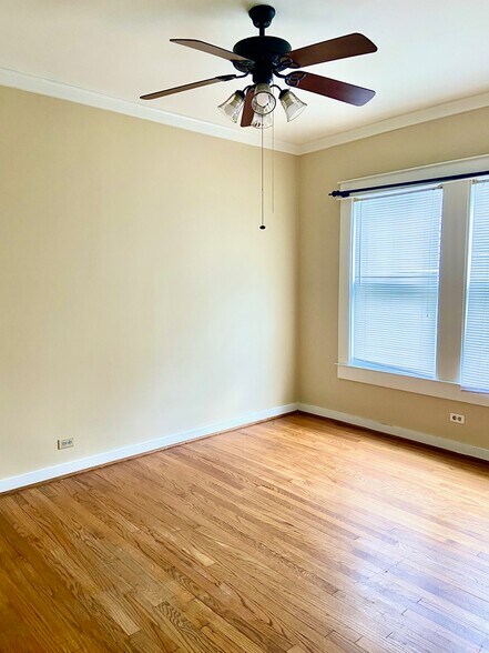 Building Photo - 1407 11th St S