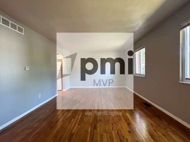 Building Photo - 3029 Rotunda Ct S